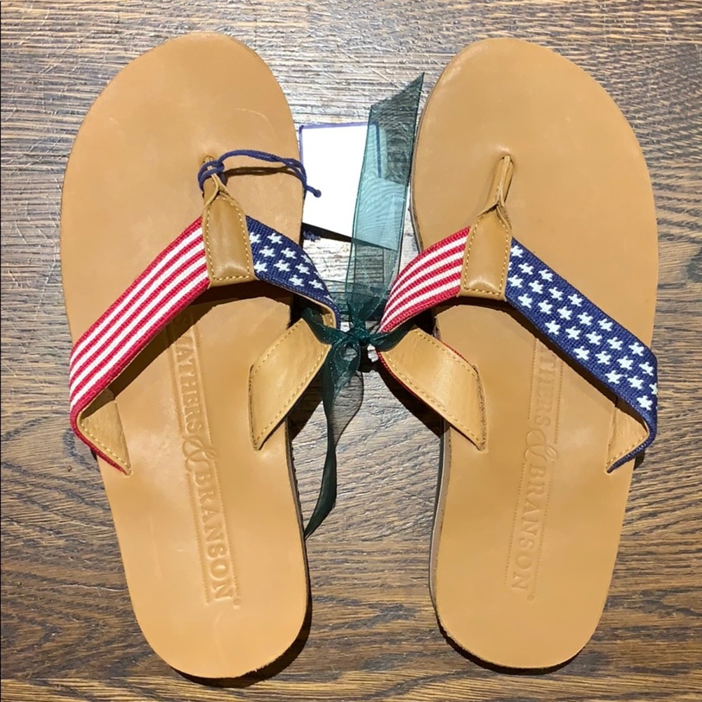 Men’s Size 8 Smathers & Branson flip flops